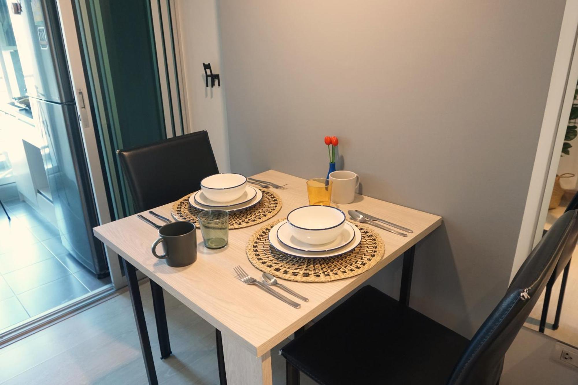 The Kith Plus Sukhumvit 113 By Blk Bangkok Rum bild